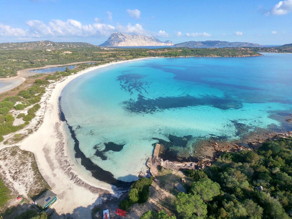 Iss Travel, Ambra Apartments - 800 M From La Cinta Beach San Teodoro  Exterior photo